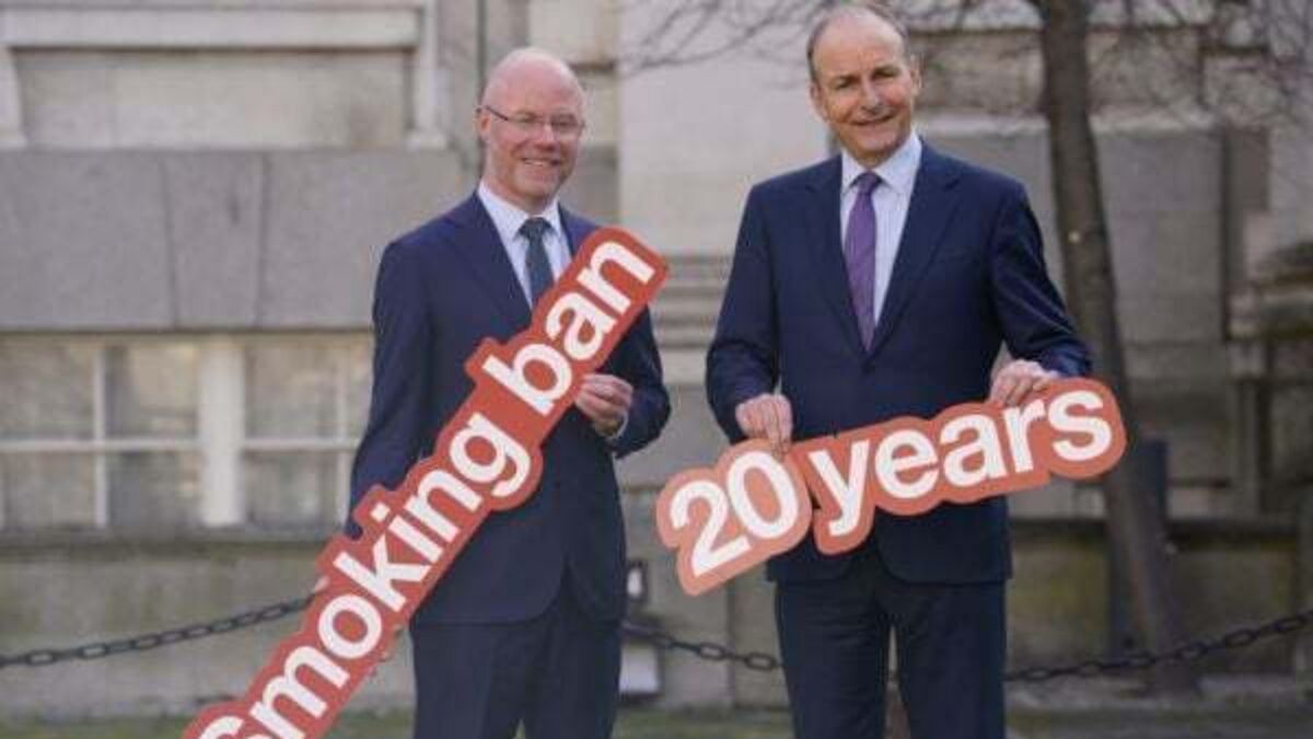 Rise in smoking age and disposable vapes ban considered by Government