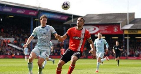 Carlton Morris nets late winner as Luton comeback boosts survival hopes