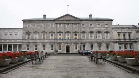 Simon Harris poised to become taoiseach and protest planned as Dáil returns