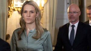 McEntee says Sinn Féin's 'go it alone' approach to asylum system is 'crazy'