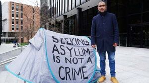 Activists deliver letter demanding accommodation for homeless asylum seekers Activists deliver letter demanding accommodation for homeless asylum seekers