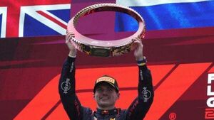 Max Verstappen powers to dominant victory in Chinese Grand Prix