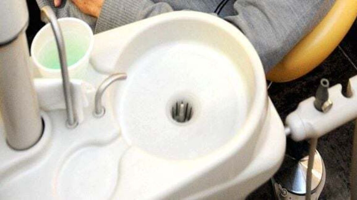 Over 100,000 children denied school dental screening appointments last year
