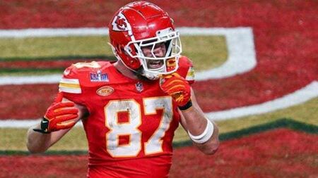 Travis Kelce looks forward to two more years with Kansas City Chiefs