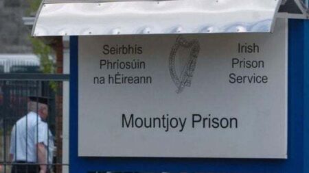 Prison officer found phone inside sock in cell wall during Aaron Brady murder trial