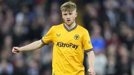 Wolves agree permanent four-year deal for loan signing Tommy Doyle