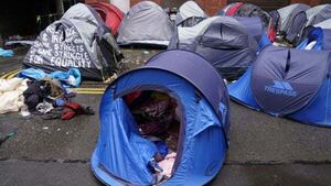 Asylum seekers pitch tents along Dublin's Grand Canal Asylum seekers pitch tents along Dublin's Grand Canal