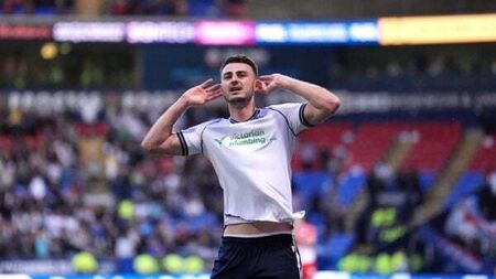 Bolton heading to Wembley despite second-leg defeat to Barnsley