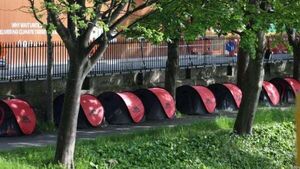 Government paying for tents provided to asylum seekers, says O'Gorman Government paying for tents provided to asylum seekers, says O'Gorman