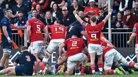 Munster narrowly beat Edinburgh in thriller