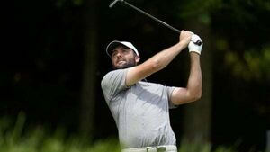 Scottie Scheffler endures rough start to round three at Valhalla Scottie Scheffler endures rough start to round three at Valhalla