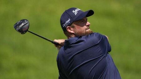 Shane Lowry just misses record-breaking 61 in third round of US PGA Championship