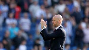 We have to do everything to give fans a trophy – Erik ten Hag