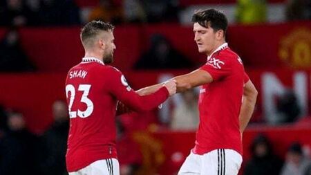 Luke Shaw and Harry Maguire join England camp early in bid to prove fitness