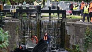 Tents cleared from Grand Canal with asylum seekers offered State shelter