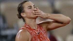 Aryna Sabalenka and Elena Rybakina join Iga Swiatek in French Open third round