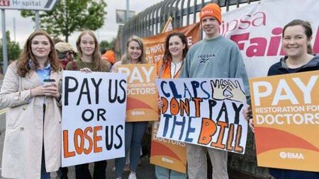 Junior doctors in Northern Ireland stage 48-hour strike