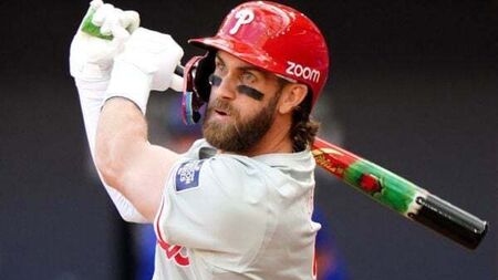 Philadelphia Phillies beat New York Mets in London Series opener