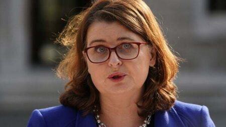 Dáil colleagues wish TD Jennifer Whitmore well after she is admitted to ICU