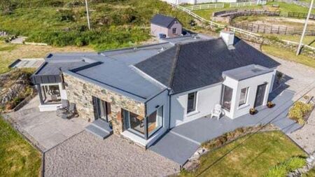 Idyllic Connemara cottage on market for €895,000