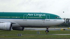 Minister urges Aer Lingus and union to ‘get around the table’ and avoid strikes Minister urges Aer Lingus and union to ‘get around the table’ and avoid strikes