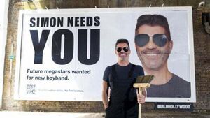 Simon Cowell looks for next megastar boy band with auditions in Dublin