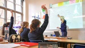 New teachers to receive €2,000 incentive to take full-time jobs