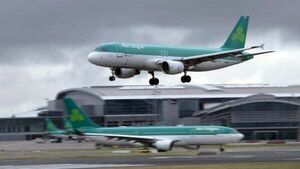 Aer Lingus pilots will not escalate strike as both sides agree to Monday meeting Aer Lingus pilots will not escalate strike as both sides agree to Monday meeting