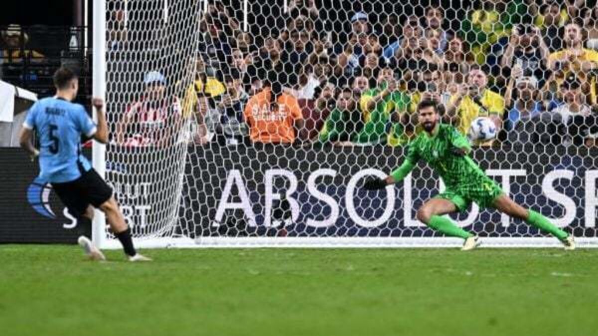 Uruguay knock Brazil out on penalties to move into Copa America semi-finals