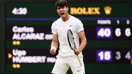 Carlos Alcaraz reaches Wimbledon quarter-final despite issues with serve
