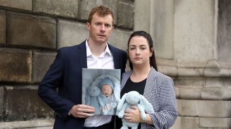 Cork couple reject apology over death of baby at CUMH