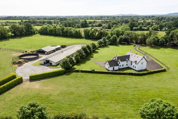 The property is situated between Naas and Newbridge 5 minutes from the M7 Junction 1 The property is situated between Naas and Newbridge 5 minutes from the M7 Junction 1