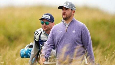 Thriston Lawrence holds narrow lead midway through final round at the 152nd Open