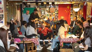 Chinese visitors are treated to Carlow culture in Rambling House
