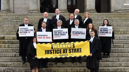 Carlow criminal barristers protest over lack of restoration of fees
