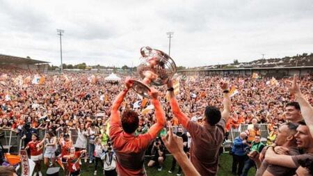 All-Ireland champions Armagh greeted by thousands of fans at homecoming