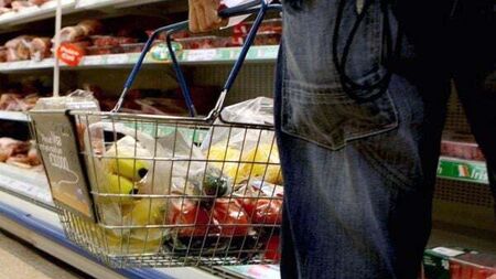 Euro zone-adjusted inflation steady at 1.5% in Ireland