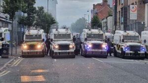 Police attacked during further violence in Belfast Police attacked during further violence in Belfast