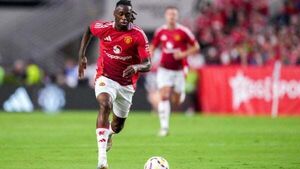 West Ham sign Wan-Bissaka from Man United West Ham sign Wan-Bissaka from Man United