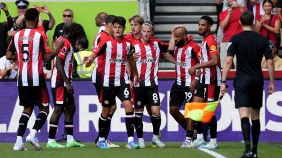 Brentford make light of Ivan Toney absence to see off Crystal Palace