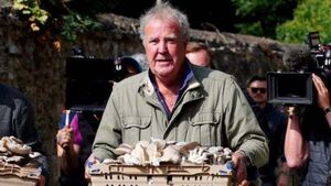 Jeremy Clarkson: James May probably won’t visit my pub but Richard Hammond will