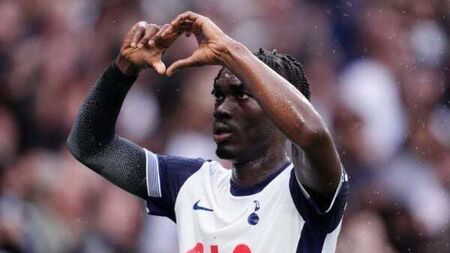 Ange Postecoglou wants Yves Bissouma to be the ‘best version of himself’