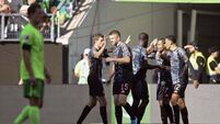 Serge Gnabry scores late Bayern Munich winner at Wolfsburg