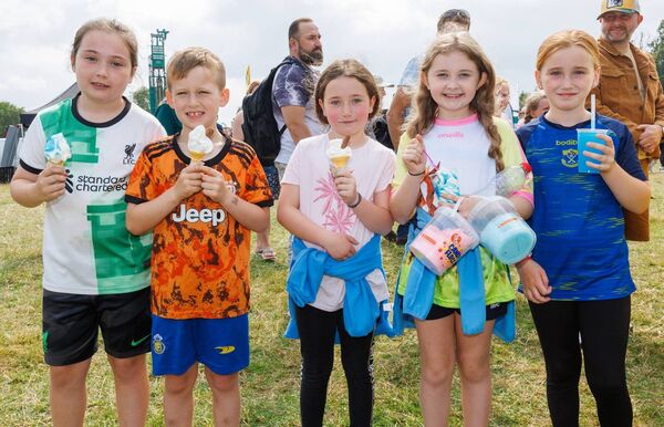 Cooling down at the Tullow Show were Aoibheann Bolger, Charlie O’Brien, Casey Kelly, Evie Moran and Freya O’Brien
