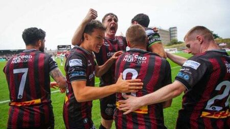 LOI: Bohemians defeat 10-man Shamrock Rovers