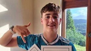 Teen swimmer aims to become youngest to complete Irish Triple Crown challenge