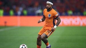 Dutch striker Depay signs with Brazilian club Corinthians