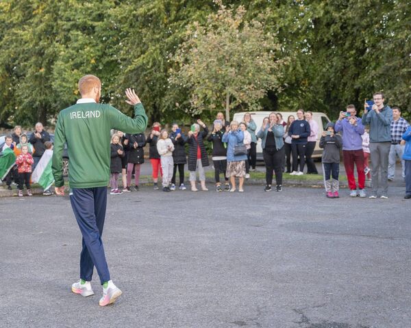 A big crowd turned out to welcome Aaron home Photo: Aisling Hyland