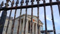 TD slams cost of Dáil bike shed as Carlow Courthouse railings decay