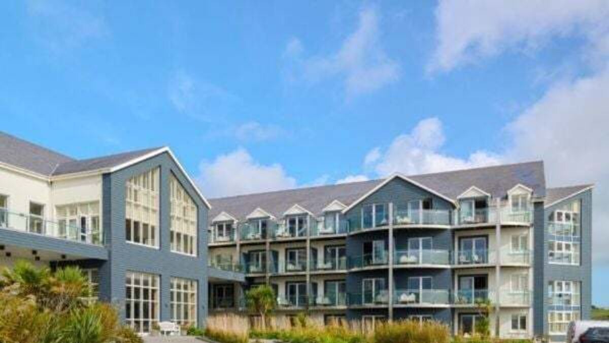 New father jailed for 10 months after fleeing hotel without paying €1,000 bill